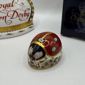 Royal Crown Derby "Ladybird" or Seven Spotted Ladybird. 1997 gold stopper